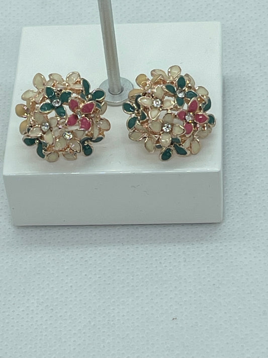 Pearly Flower Earrings