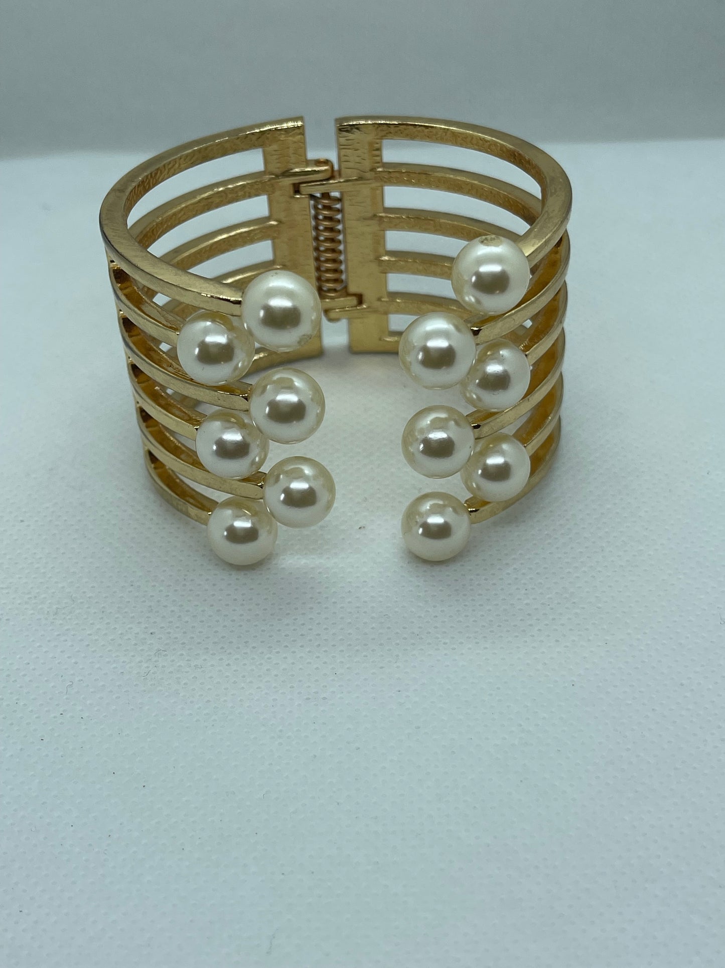 Gold'en Pearl Cuff Bracelet